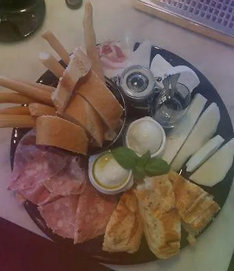 Della Contessa Berta * Monforte dʼAlba